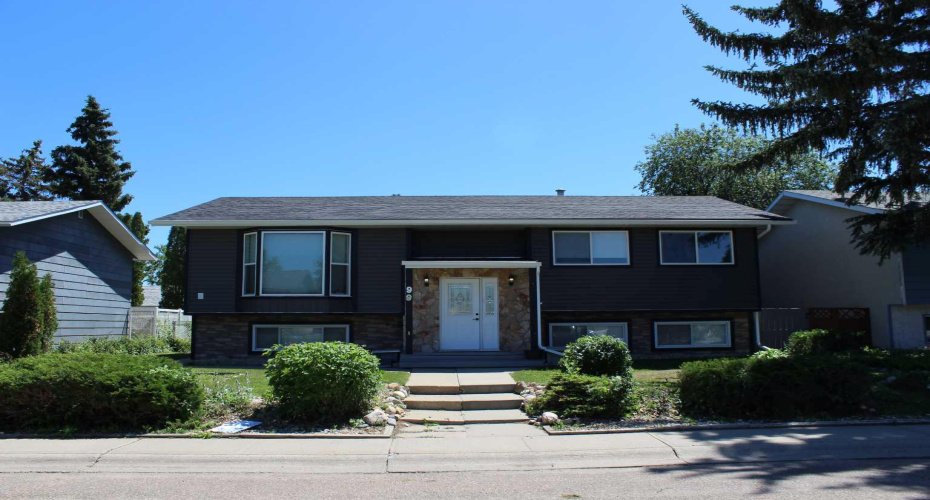 99 McNab Park Street, Brooks, Alberta T1R 0K6, 4 Bedroom Bedrooms, 0 ,3 BathroomBathrooms,Residential,For Sale,McNab Park,0,A2326951