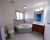 3pc En Suite