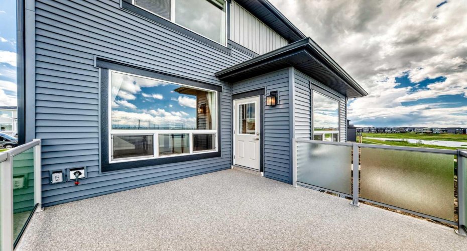 171 Corner Glen Grove, Calgary, Alberta T3N 2S3, 3 Bedroom Bedrooms, 0 ,3 BathroomBathrooms,Residential,For Sale,Corner Glen,0,A2326683