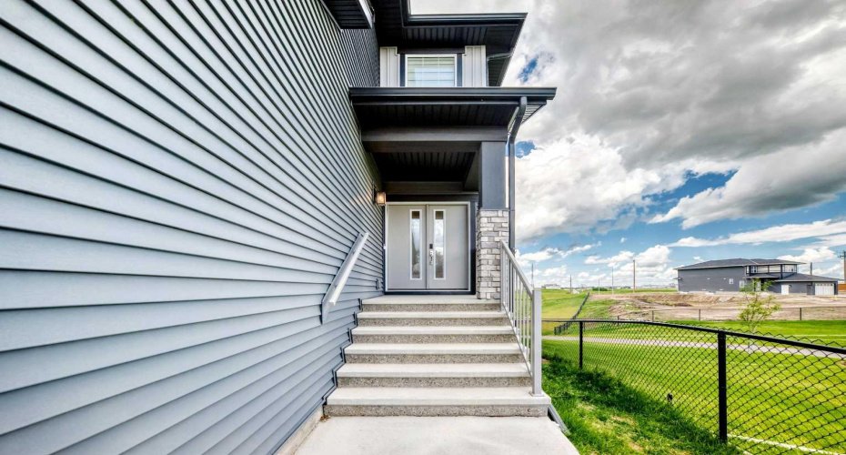 171 Corner Glen Grove, Calgary, Alberta T3N 2S3, 3 Bedroom Bedrooms, 0 ,3 BathroomBathrooms,Residential,For Sale,Corner Glen,0,A2326683