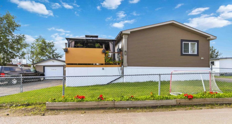 185 Grey Crescent, Fort McMurray, Alberta T9H 2N4, 4 Bedroom Bedrooms, 0 ,2 BathroomBathrooms,Residential,For Sale,Grey,0,A2327496