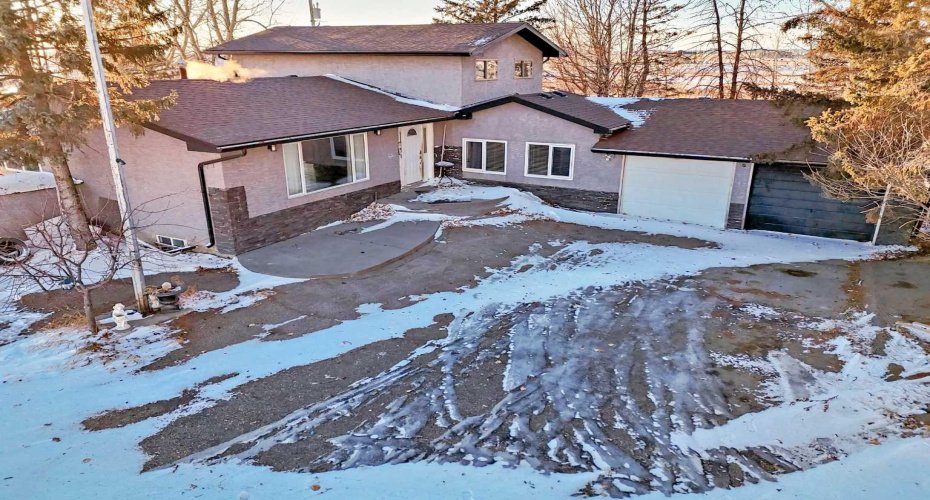 284211 Township Road 252, Rural Rocky View County, Alberta T1Z 0M7, 4 Bedroom Bedrooms, 0 ,3 BathroomBathrooms,Residential,For Sale,Township Road 252,0,A2327497