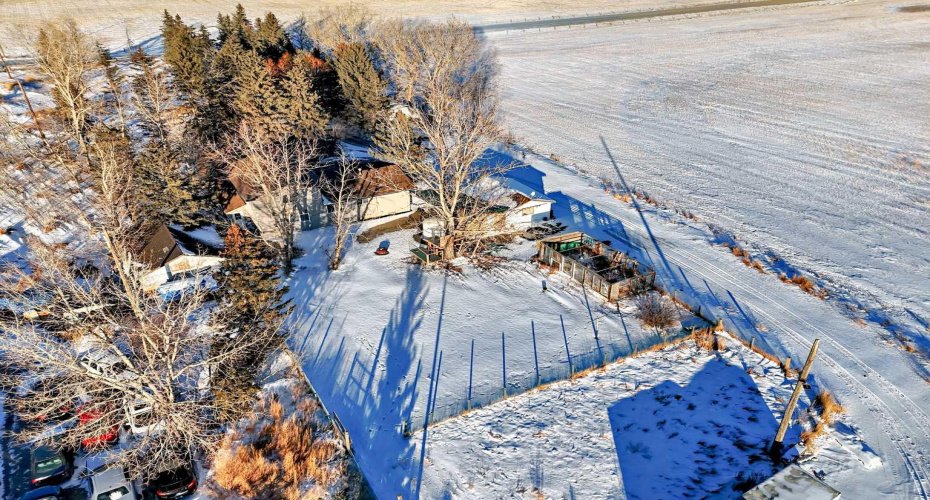 284211 Township Road 252, Rural Rocky View County, Alberta T1Z 0M7, 4 Bedroom Bedrooms, 0 ,3 BathroomBathrooms,Residential,For Sale,Township Road 252,0,A2327497