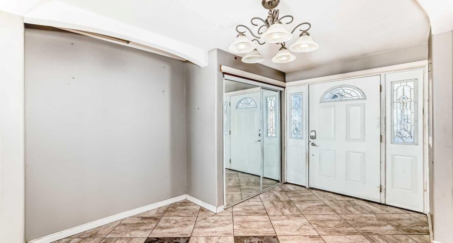 284211 Township Road 252, Rural Rocky View County, Alberta T1Z 0M7, 4 Bedroom Bedrooms, 0 ,3 BathroomBathrooms,Residential,For Sale,Township Road 252,0,A2327497
