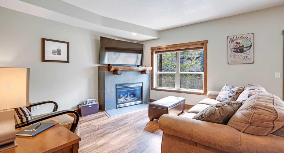 121 Kananaskis Way, Canmore, Alberta T1W 2X2, 2 Bedroom Bedrooms, 0 ,3 BathroomBathrooms,Residential,For Sale,Kananaskis Way,0,A2286564