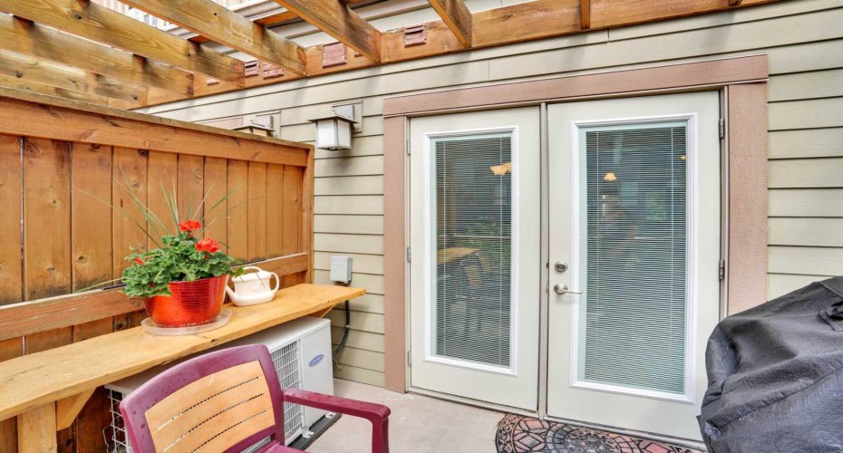 121 Kananaskis Way, Canmore, Alberta T1W 2X2, 2 Bedroom Bedrooms, 0 ,3 BathroomBathrooms,Residential,For Sale,Kananaskis Way,0,A2286564