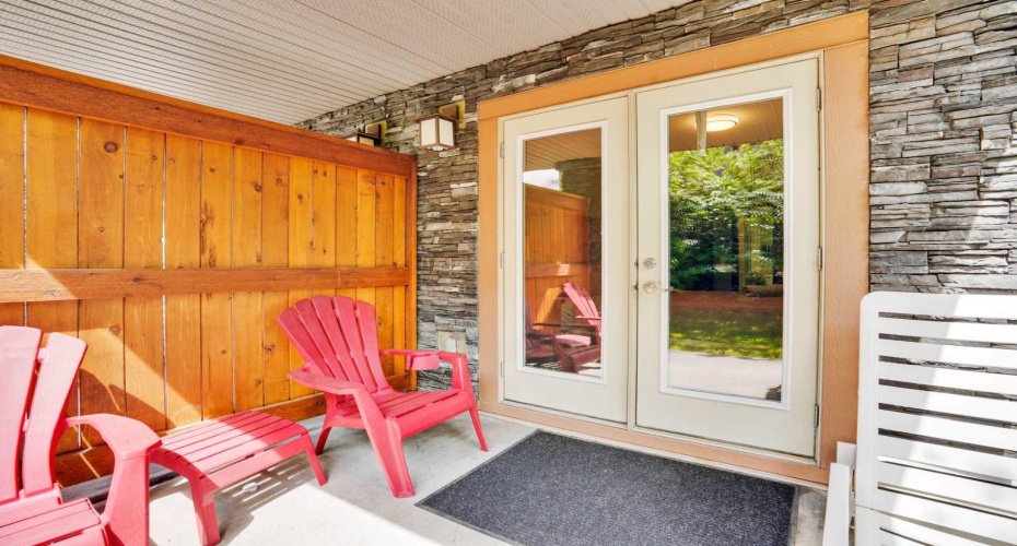 121 Kananaskis Way, Canmore, Alberta T1W 2X2, 2 Bedroom Bedrooms, 0 ,3 BathroomBathrooms,Residential,For Sale,Kananaskis Way,0,A2286564