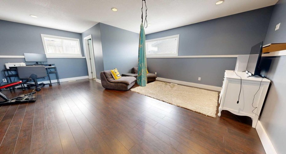 8941 70 Avenue, Grande Prairie, Alberta T8X 0C1, 4 Bedroom Bedrooms, 0 ,2 BathroomBathrooms,Residential,For Sale,70,0,A2302650