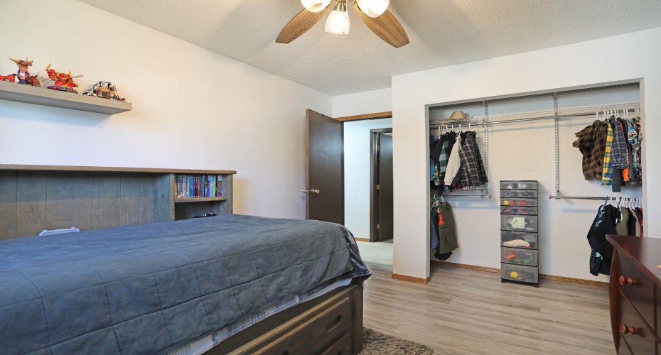 59 Greenbrook Drive, Brooks, Alberta T1R 0J6, 4 Bedroom Bedrooms, 0 ,3 BathroomBathrooms,Residential,For Sale,Greenbrook,0,A2309786