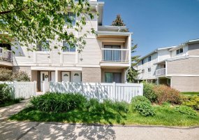 3015 51 Street, Calgary, Alberta T3E 6N5, 2 Bedroom Bedrooms, 0 ,1 BathroomBathrooms,Residential,For Sale,51,0,A2315803