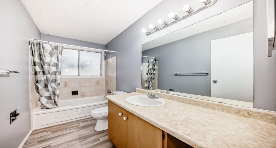 3015 51 Street, Calgary, Alberta T3E 6N5, 2 Bedroom Bedrooms, 0 ,1 BathroomBathrooms,Residential,For Sale,51,0,A2315803