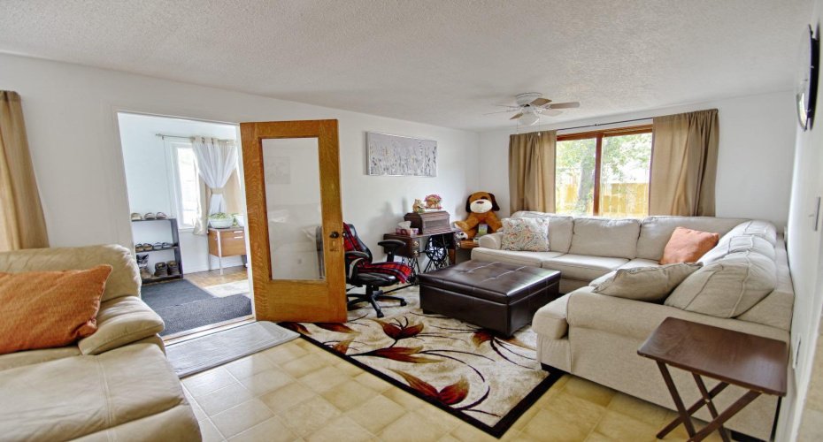 5109 44 ave, Taber, Alberta T1G1A9, 4 Bedroom Bedrooms, 0 ,2 BathroomBathrooms,Residential,For Sale,44 ave,0,A2316359