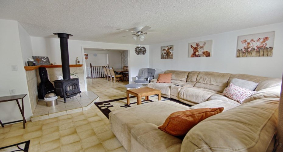 5109 44 ave, Taber, Alberta T1G1A9, 4 Bedroom Bedrooms, 0 ,2 BathroomBathrooms,Residential,For Sale,44 ave,0,A2316359