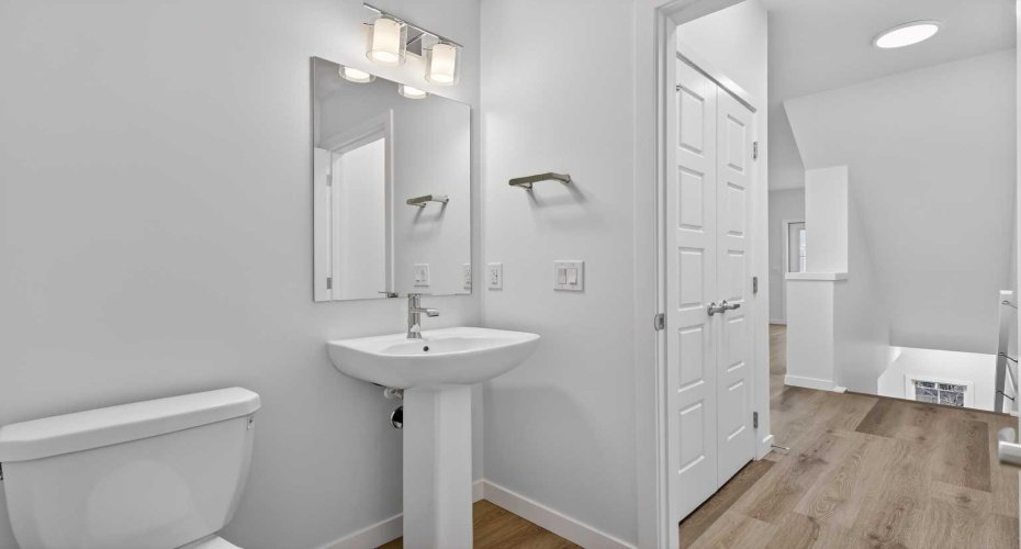 40 Creekside Way, Calgary, Alberta T2X 6E2, 3 Bedroom Bedrooms, 0 ,3 BathroomBathrooms,Residential,For Sale,Creekside,0,A2317422
