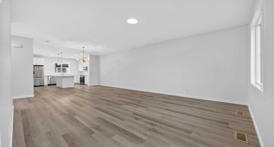 40 Creekside Way, Calgary, Alberta T2X 6E2, 3 Bedroom Bedrooms, 0 ,3 BathroomBathrooms,Residential,For Sale,Creekside,0,A2317422