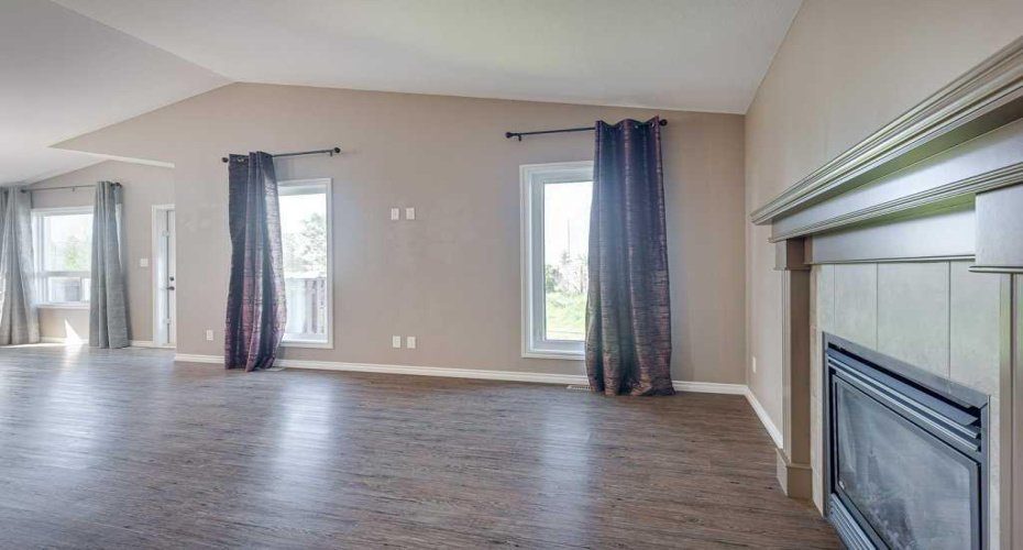 84 Windermere Close, Red Deer, Alberta T4N 2J8, 4 Bedroom Bedrooms, 0 ,3 BathroomBathrooms,Residential,For Sale,Windermere,0,A2327198