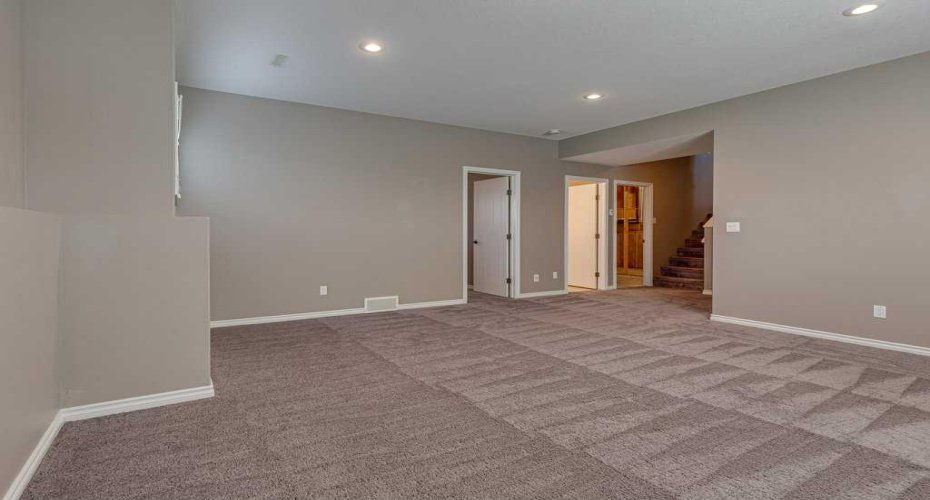 84 Windermere Close, Red Deer, Alberta T4N 2J8, 4 Bedroom Bedrooms, 0 ,3 BathroomBathrooms,Residential,For Sale,Windermere,0,A2327198
