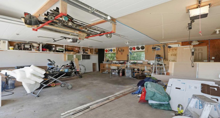 53009 Highway 587, Rural Clearwater County, Alberta T0M 1C0, 6 Bedroom Bedrooms, 0 ,3 BathroomBathrooms,Residential,For Sale,Highway 587,0,A2327204