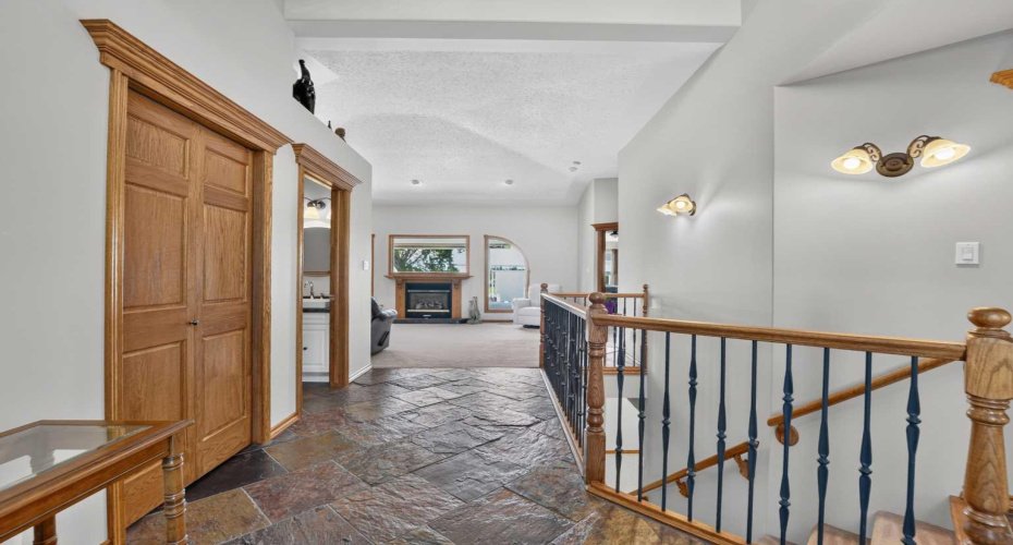 27 Cougar Bay, Lethbridge, Alberta T1H 6H3, 3 Bedroom Bedrooms, 0 ,3 BathroomBathrooms,Residential,For Sale,Cougar,0,A2327209