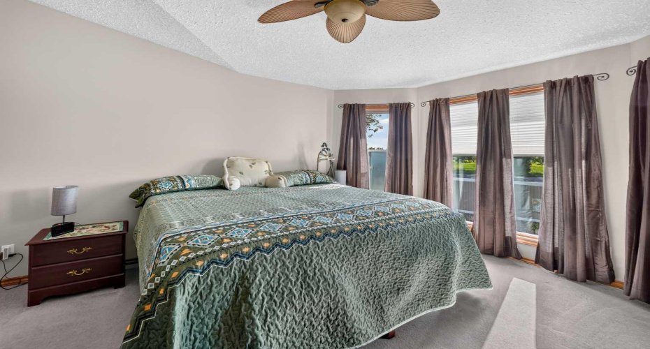 27 Cougar Bay, Lethbridge, Alberta T1H 6H3, 3 Bedroom Bedrooms, 0 ,3 BathroomBathrooms,Residential,For Sale,Cougar,0,A2327209