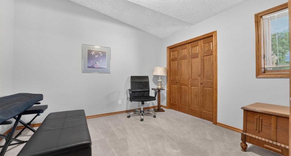 27 Cougar Bay, Lethbridge, Alberta T1H 6H3, 3 Bedroom Bedrooms, 0 ,3 BathroomBathrooms,Residential,For Sale,Cougar,0,A2327209
