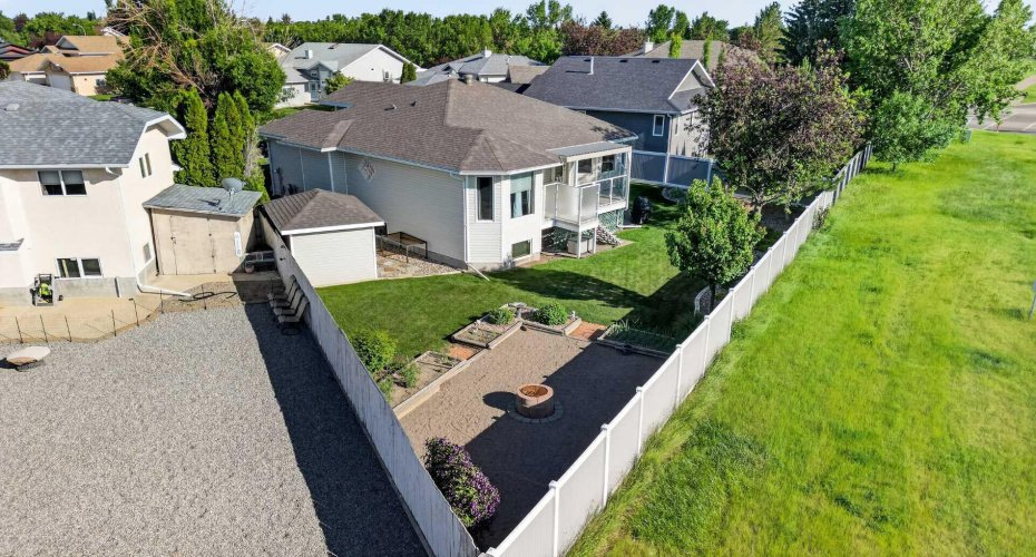 27 Cougar Bay, Lethbridge, Alberta T1H 6H3, 3 Bedroom Bedrooms, 0 ,3 BathroomBathrooms,Residential,For Sale,Cougar,0,A2327209