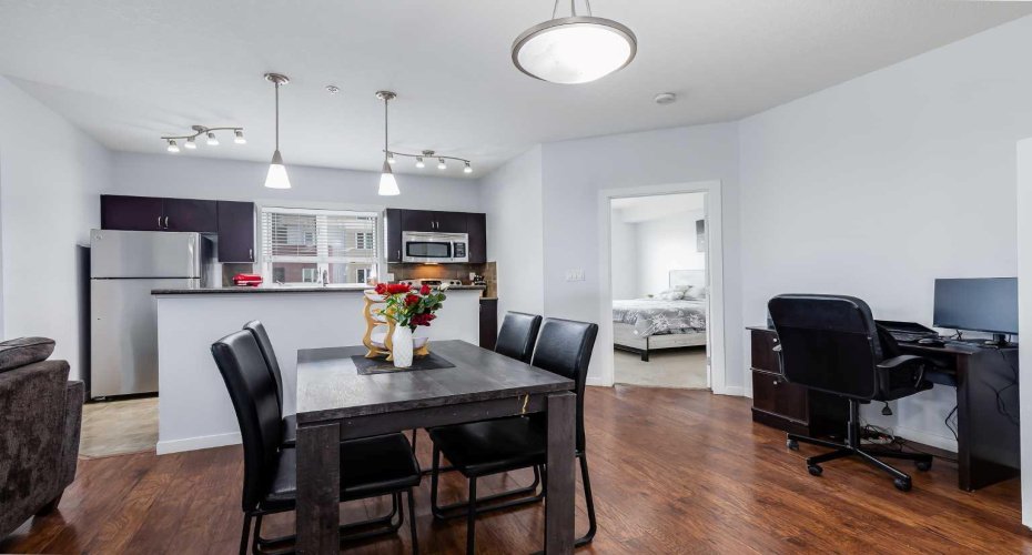 604 East Lake Boulevard, Airdrie, Alberta T4A 0G5, 2 Bedroom Bedrooms, 0 ,2 BathroomBathrooms,Residential,For Sale,East Lake,0,A2327228