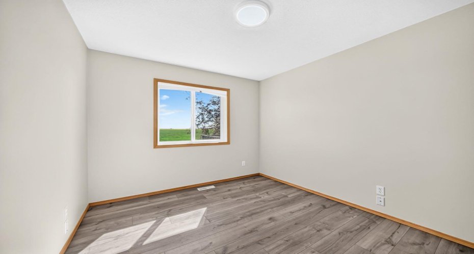 417 9 Street, Beiseker, Alberta T0M 0G0, 5 Bedroom Bedrooms, 0 ,3 BathroomBathrooms,Residential,For Sale,9,0,A2327254
