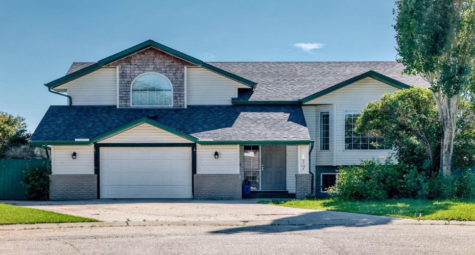 417 9 Street, Beiseker, Alberta T0M 0G0, 5 Bedroom Bedrooms, 0 ,3 BathroomBathrooms,Residential,For Sale,9,0,A2327254