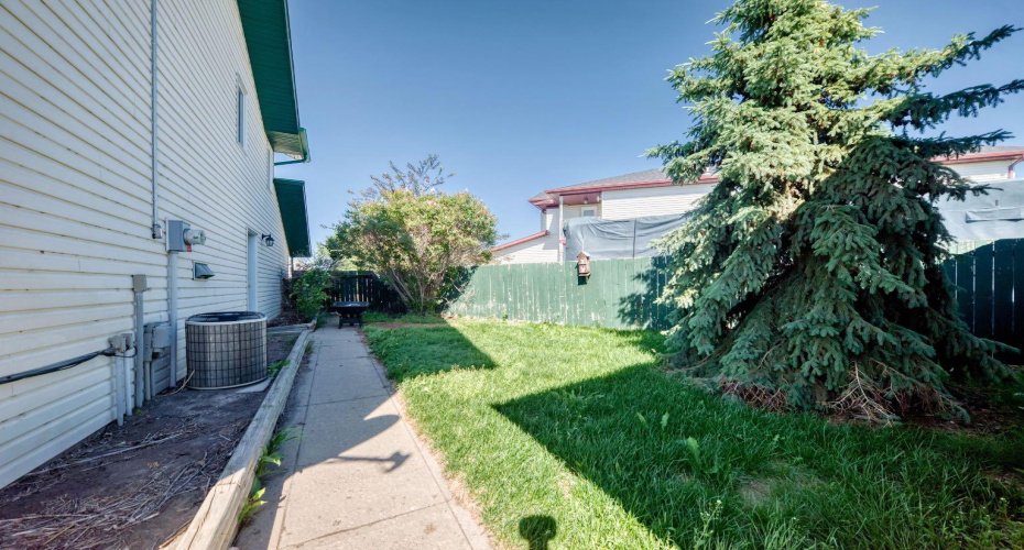 417 9 Street, Beiseker, Alberta T0M 0G0, 5 Bedroom Bedrooms, 0 ,3 BathroomBathrooms,Residential,For Sale,9,0,A2327254