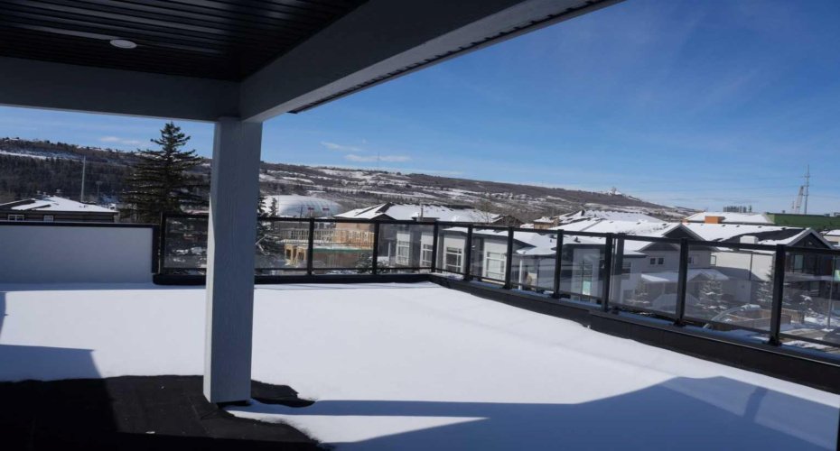 4744 Bowness Road, Calgary, Alberta T3B 0B4, 3 Bedroom Bedrooms, 0 ,4 BathroomBathrooms,Rental,Bowness,0,A2327263