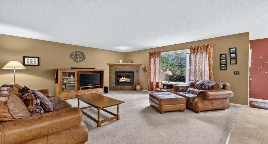 14 Evergreen Common, Calgary, Alberta T2Y 4N8, 3 Bedroom Bedrooms, 0 ,3 BathroomBathrooms,Residential,For Sale,Evergreen,0,A2327294
