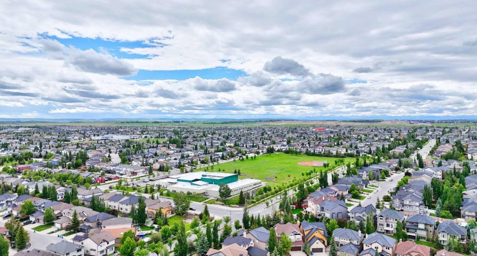 14 Evergreen Common, Calgary, Alberta T2Y 4N8, 3 Bedroom Bedrooms, 0 ,3 BathroomBathrooms,Residential,For Sale,Evergreen,0,A2327294