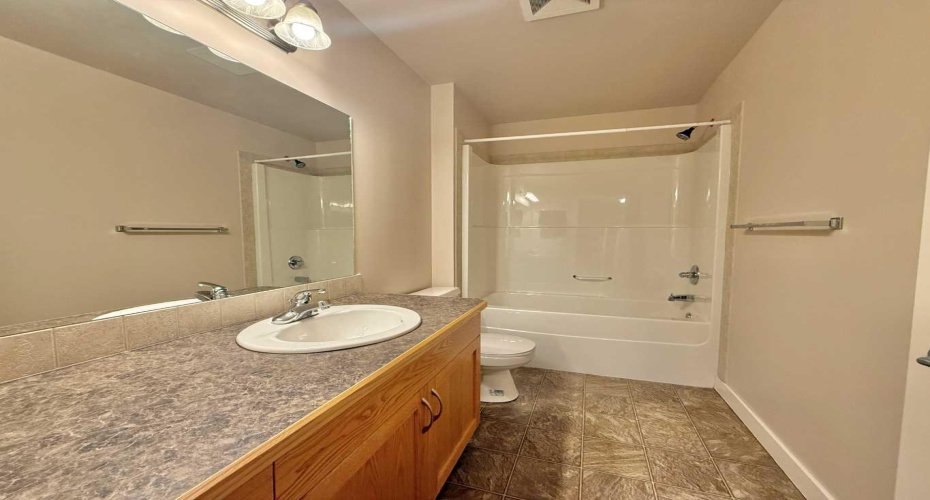 109 Seabolt Drive, Hinton, Alberta T7V1K2, 2 Bedroom Bedrooms, 0 ,2 BathroomBathrooms,Residential,For Sale,Seabolt,0,A2327298