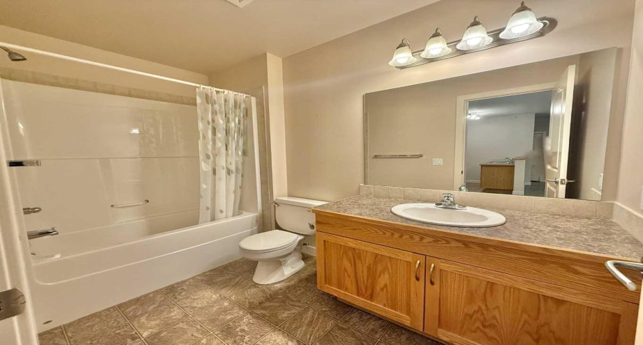 109 Seabolt Drive, Hinton, Alberta T7V1K2, 2 Bedroom Bedrooms, 0 ,2 BathroomBathrooms,Residential,For Sale,Seabolt,0,A2327298