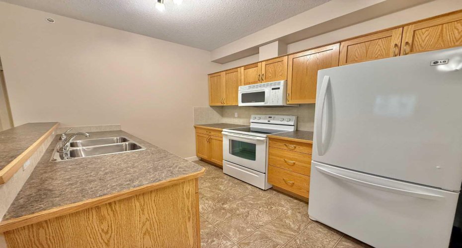 109 Seabolt Drive, Hinton, Alberta T7V1K2, 2 Bedroom Bedrooms, 0 ,2 BathroomBathrooms,Residential,For Sale,Seabolt,0,A2327298