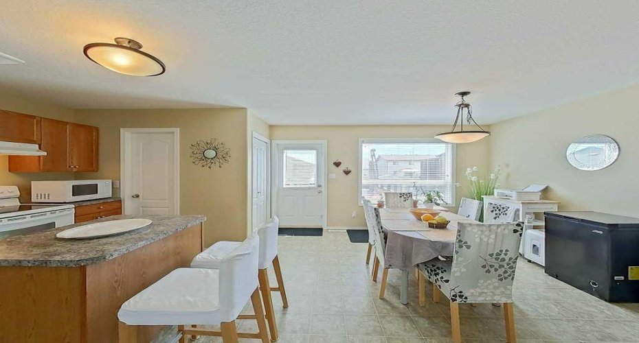 4519 45 Avenue Close Avenue Close, Rocky Mountain House, Alberta T4T 1W8, 3 Bedroom Bedrooms, 0 ,2 BathroomBathrooms,Residential,For Sale,45 Avenue Close,0,A2327339