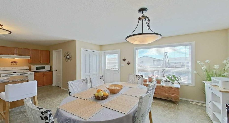 4519 45 Avenue Close Avenue Close, Rocky Mountain House, Alberta T4T 1W8, 3 Bedroom Bedrooms, 0 ,2 BathroomBathrooms,Residential,For Sale,45 Avenue Close,0,A2327339