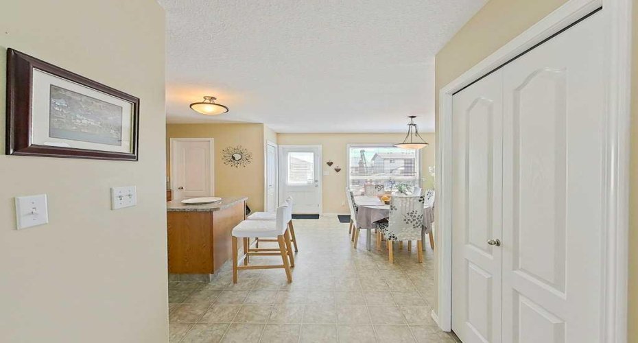 4519 45 Avenue Close Avenue Close, Rocky Mountain House, Alberta T4T 1W8, 3 Bedroom Bedrooms, 0 ,2 BathroomBathrooms,Residential,For Sale,45 Avenue Close,0,A2327339