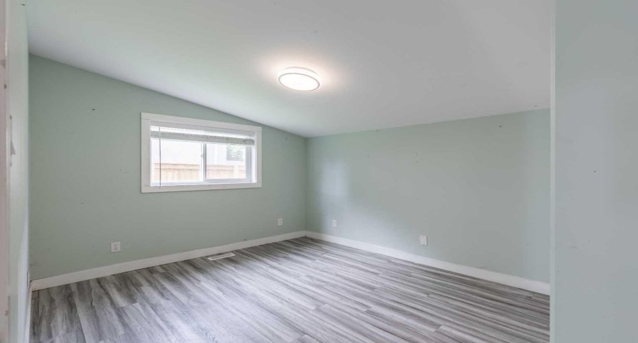 444 20 Street, Lethbridge, Alberta T1H 3N1, 4 Bedroom Bedrooms, 0 ,2 BathroomBathrooms,Residential,For Sale,20,0,A2327340