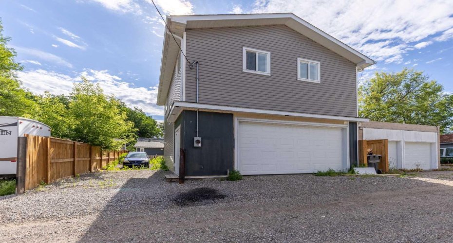 444 20 Street, Lethbridge, Alberta T1H 3N1, 4 Bedroom Bedrooms, 0 ,2 BathroomBathrooms,Residential,For Sale,20,0,A2327340