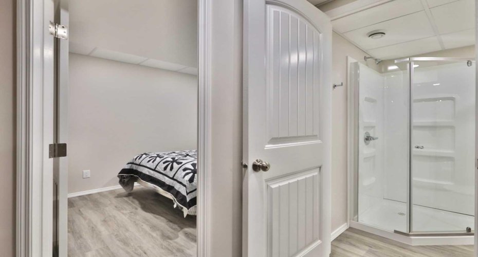 3 pc. Washroom / Bedroom