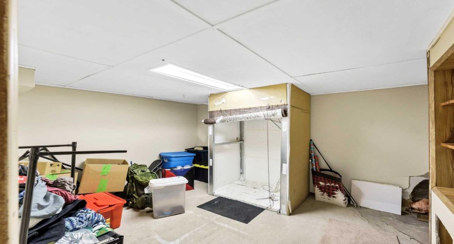 213 6 Street, Redcliff, Alberta T0J 2P0, 3 Bedroom Bedrooms, 0 ,2 BathroomBathrooms,Residential,For Sale,6,0,A2327372