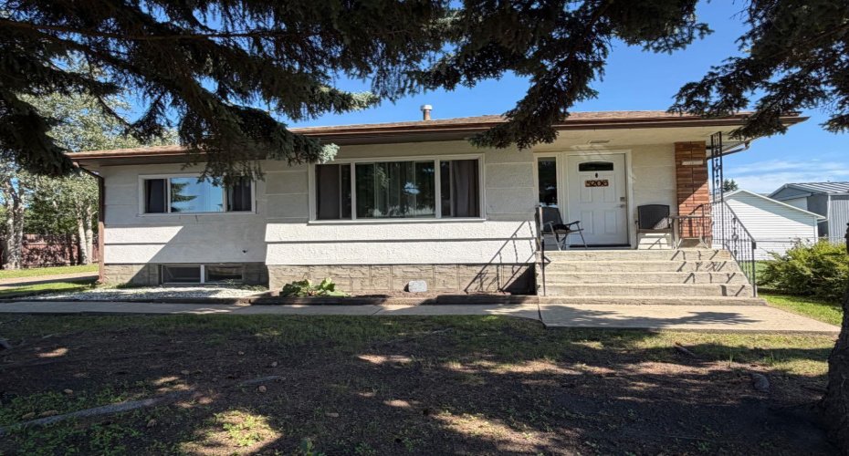5206 61 Avenue, Ponoka, Alberta T4J 1E8, 4 Bedroom Bedrooms, 0 ,2 BathroomBathrooms,Residential,For Sale,61,0,A2327375