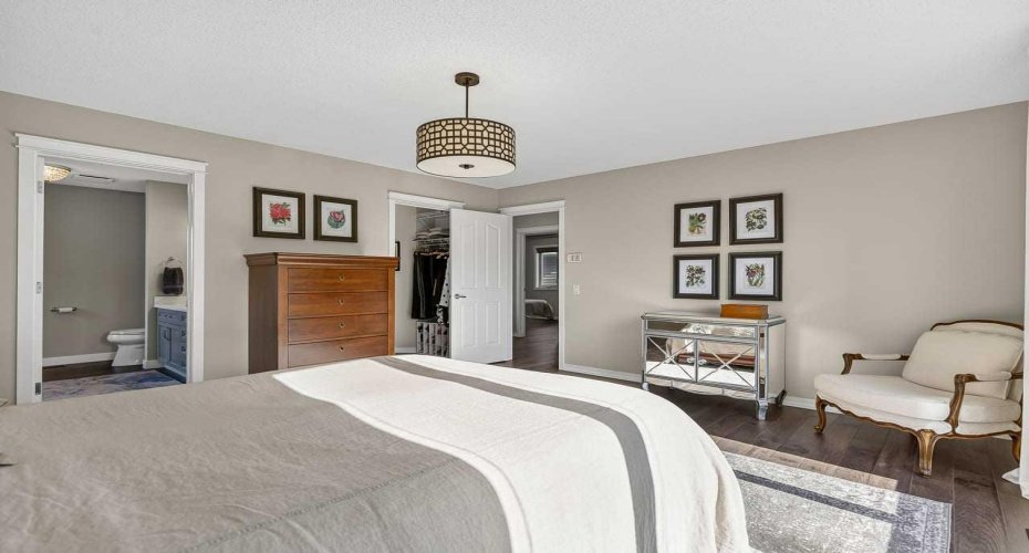 11 Chapala Square, Calgary, Alberta T2X 3T7, 4 Bedroom Bedrooms, 0 ,4 BathroomBathrooms,Residential,For Sale,Chapala,0,A2327382