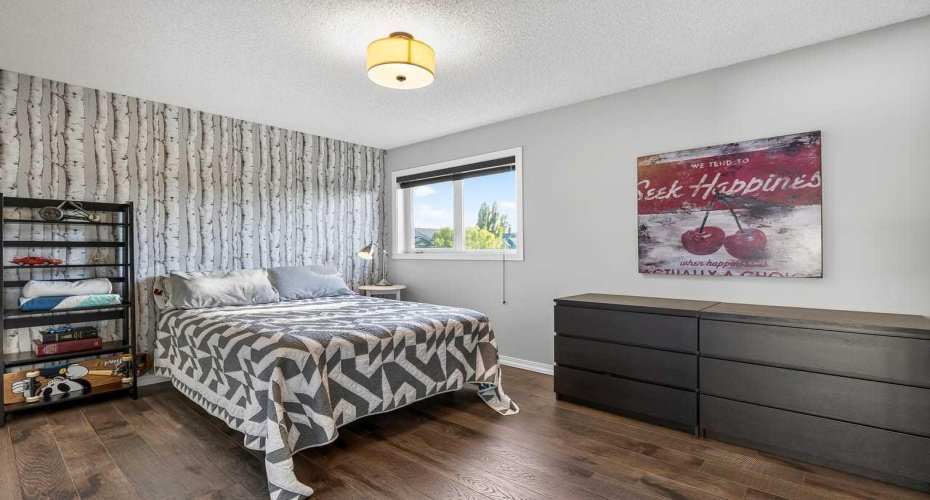 11 Chapala Square, Calgary, Alberta T2X 3T7, 4 Bedroom Bedrooms, 0 ,4 BathroomBathrooms,Residential,For Sale,Chapala,0,A2327382