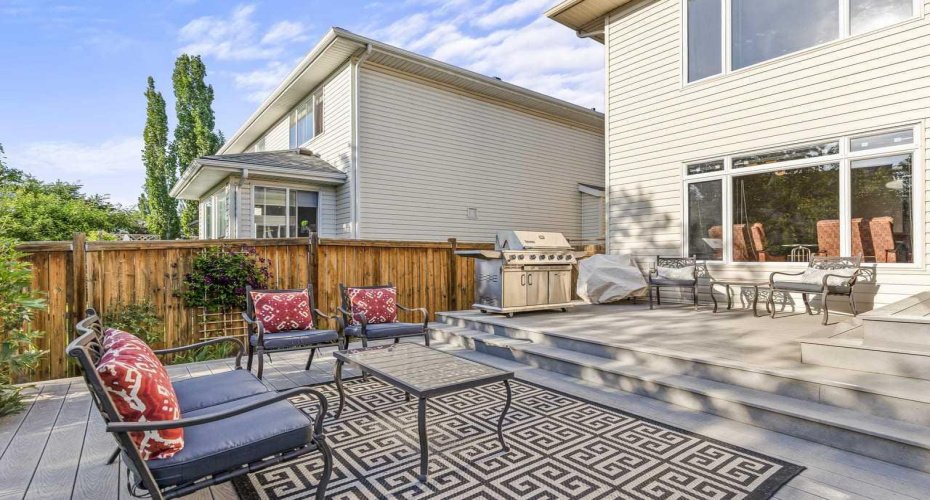 11 Chapala Square, Calgary, Alberta T2X 3T7, 4 Bedroom Bedrooms, 0 ,4 BathroomBathrooms,Residential,For Sale,Chapala,0,A2327382