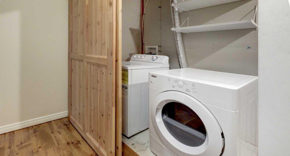 Lower level laundry