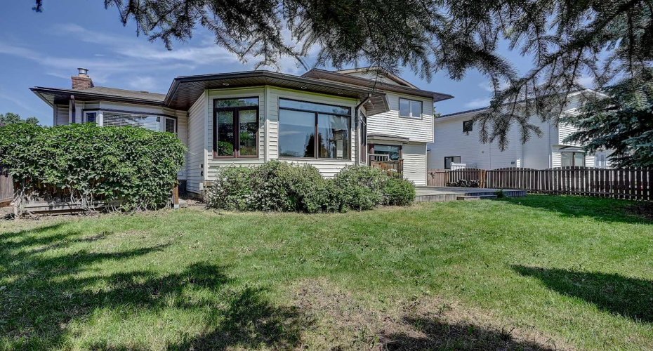 9513 62 Avenue, Grande Prairie, Alberta T8W2E1, 3 Bedroom Bedrooms, 0 ,4 BathroomBathrooms,Residential,For Sale,62,0,A2327419