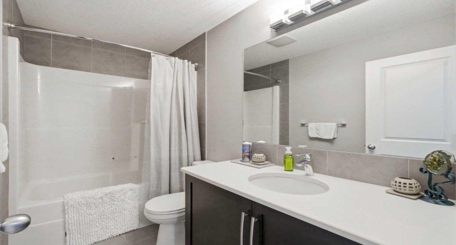 457 Midtown Parkway, Airdrie, Alberta T4B 4E3, 3 Bedroom Bedrooms, 0 ,3 BathroomBathrooms,Residential,For Sale,Midtown,0,A2327420